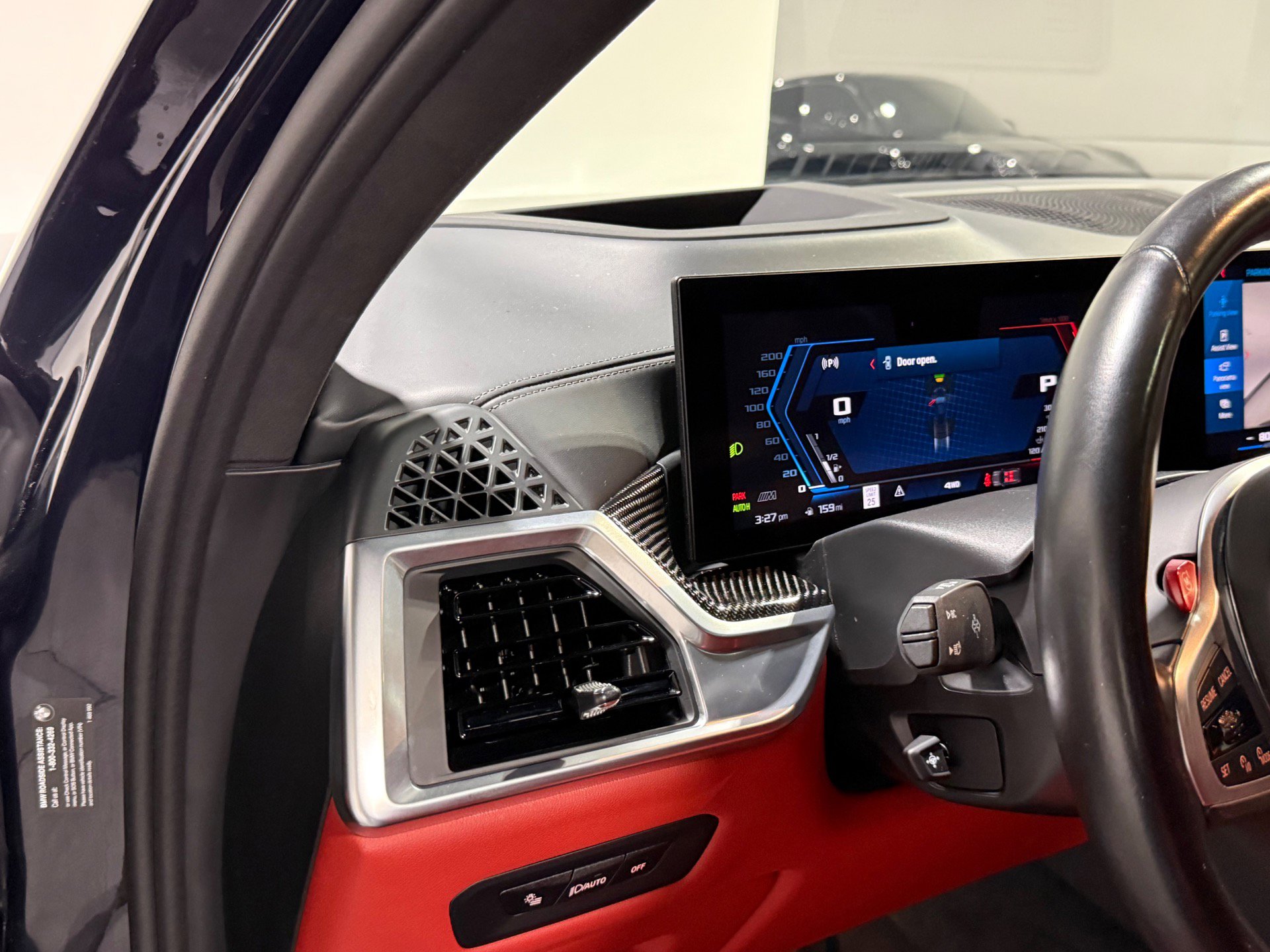 Used 2025 BMW X5 M Competition w/ Executive Package image 29