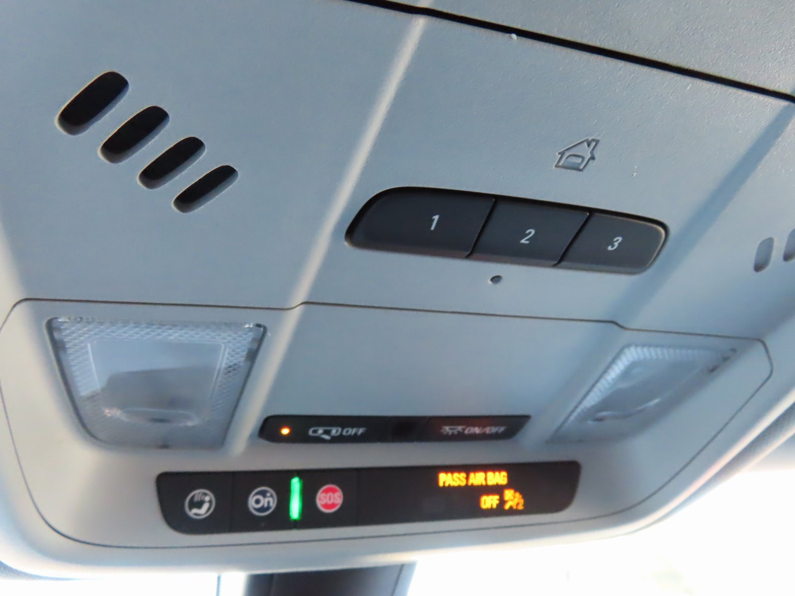 Used 2020 Chevrolet Blazer LT image 34