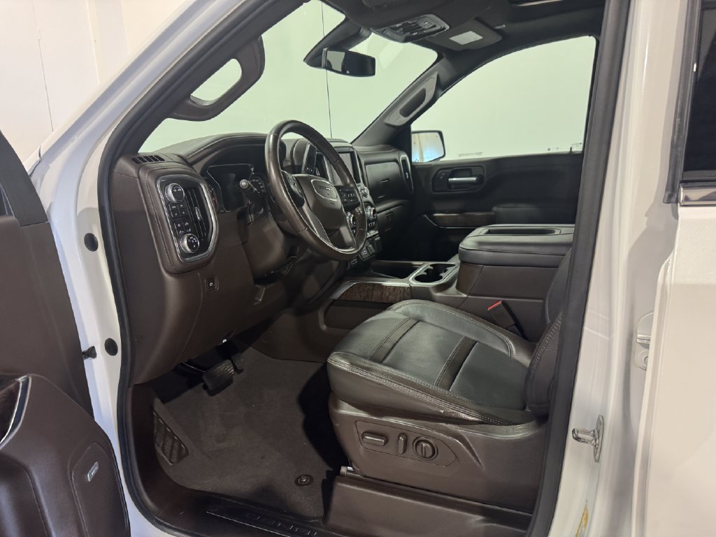 Used 2021 GMC Sierra 1500 Denali w/ Driver Alert Package II AWD/4WD image 14
