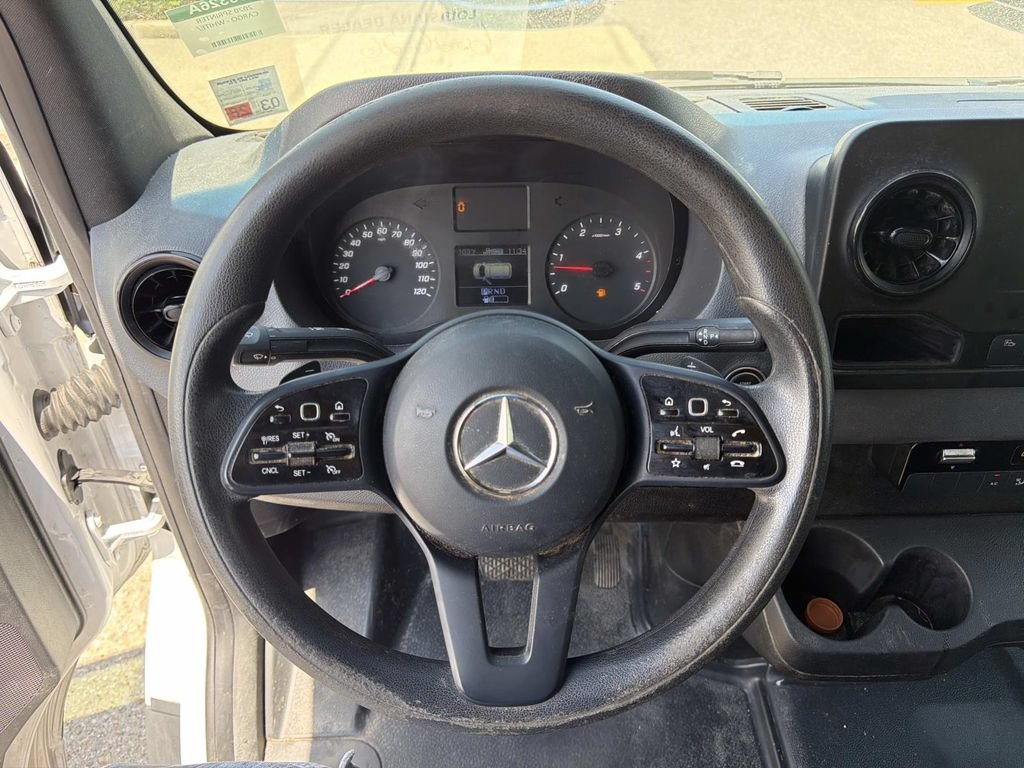 Used 2020 Mercedes-Benz Sprinter 2500 image 21