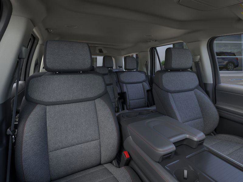 New 2025 Ford Expedition Active image 30