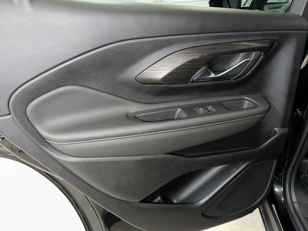Certified 2022 GMC Terrain SLE w/ Driver Convenience Package image 18