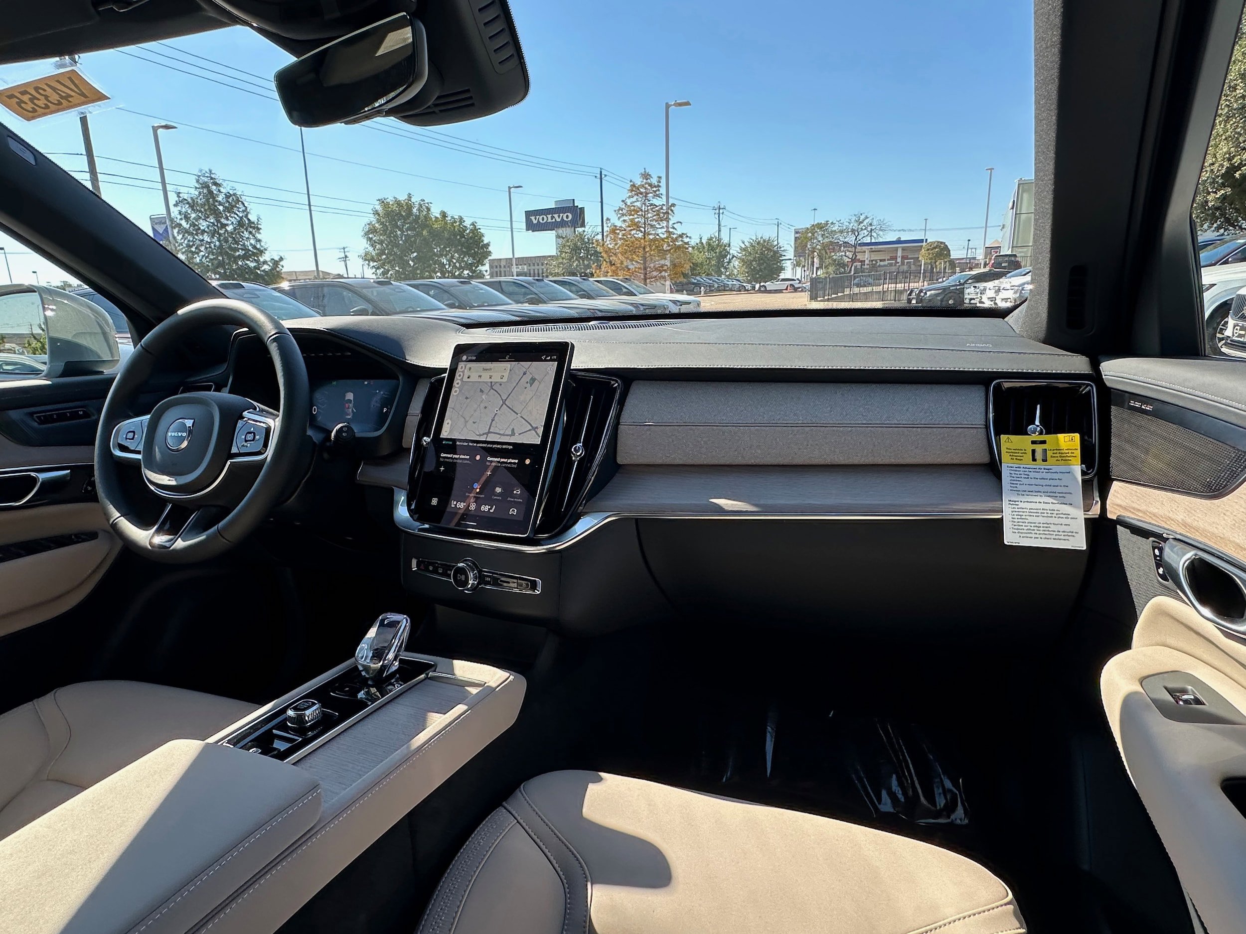 Used 2026 Volvo XC90 B6 Plus w/ Protection Package Premier AWD/4WD image 11