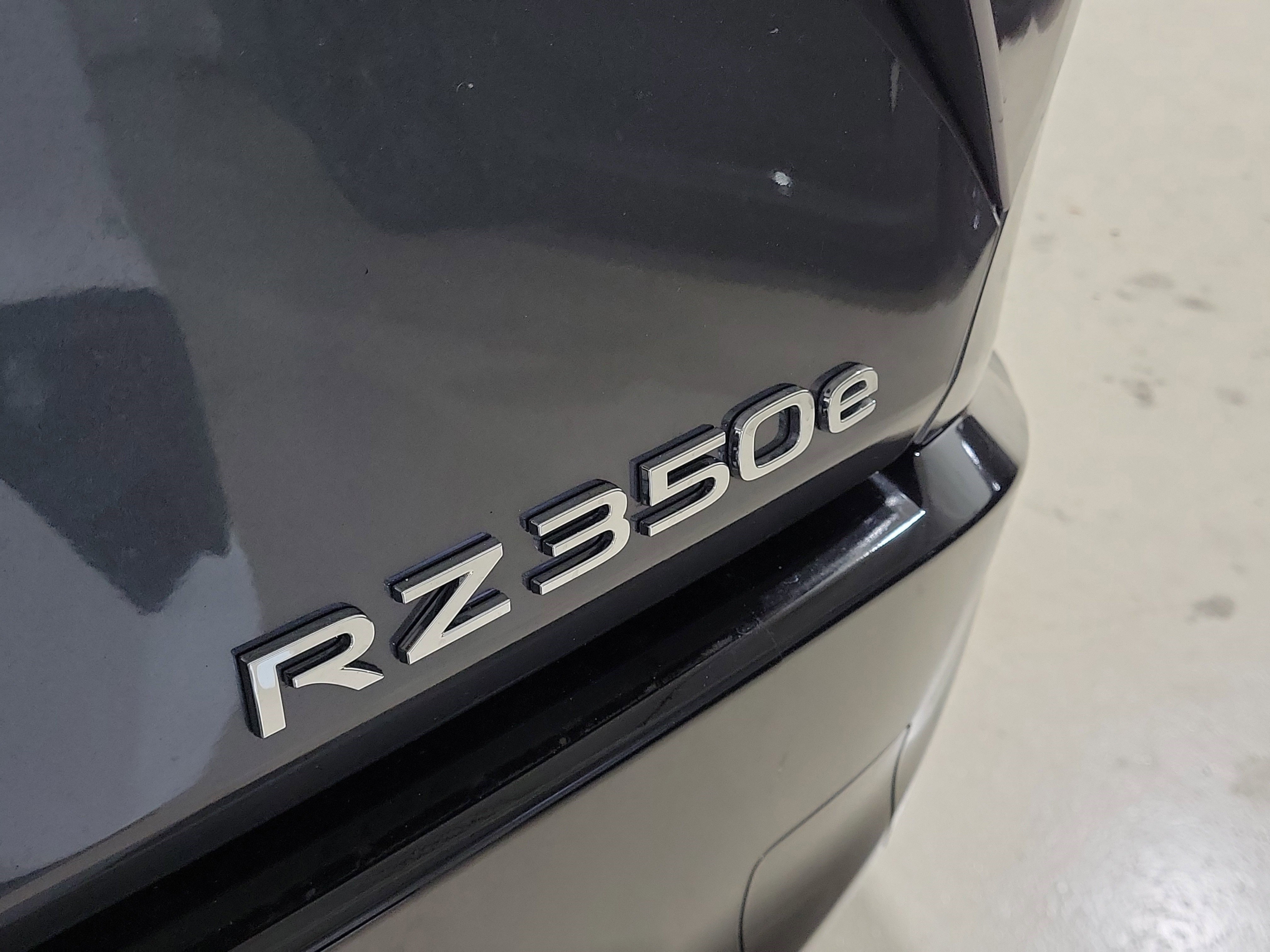 New 2026 Lexus RZ 350e 2WD w/ Convenience Package image 5