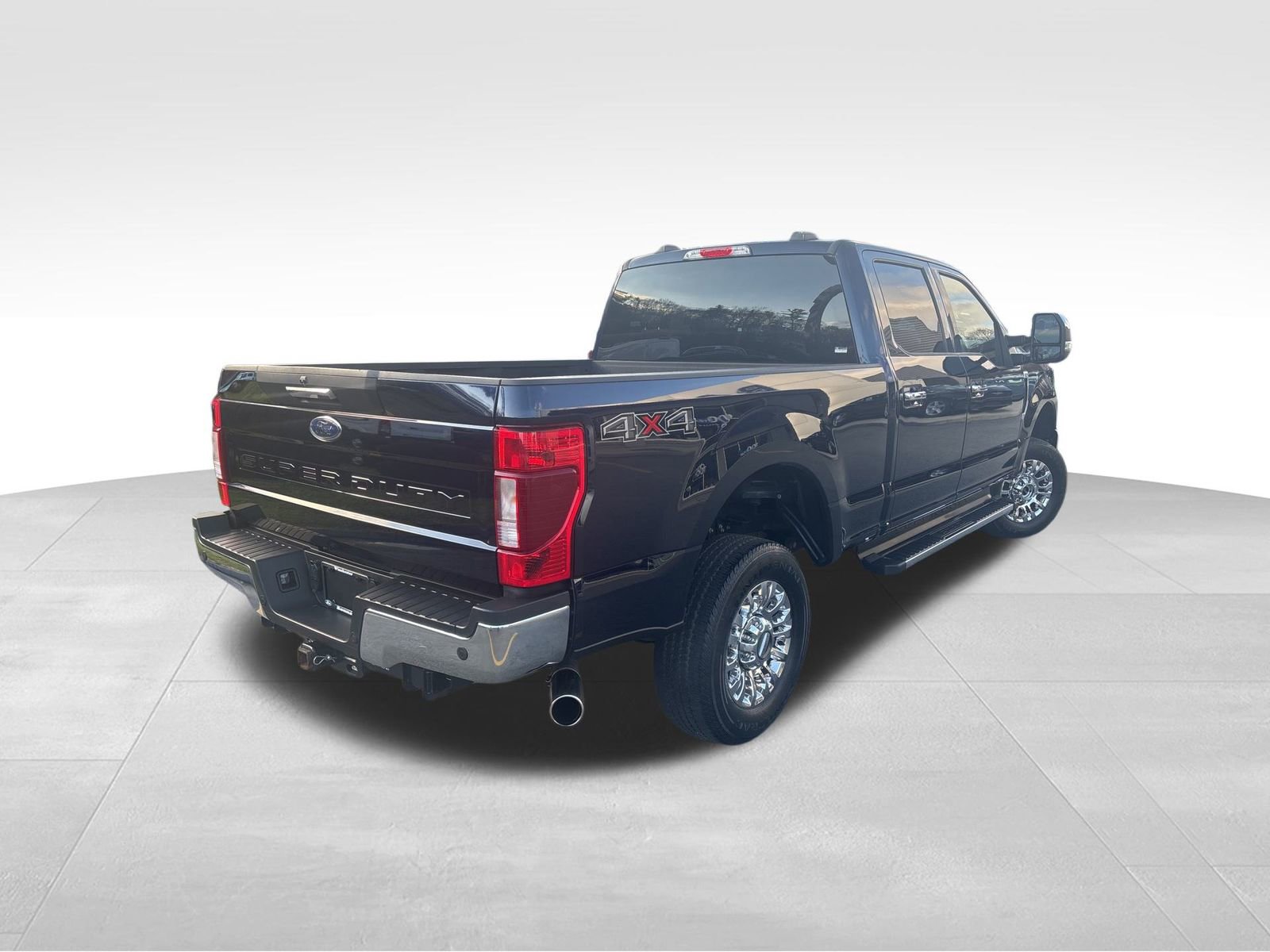 Used 2022 Ford F250 XLT w/ XLT Premium Package image 6