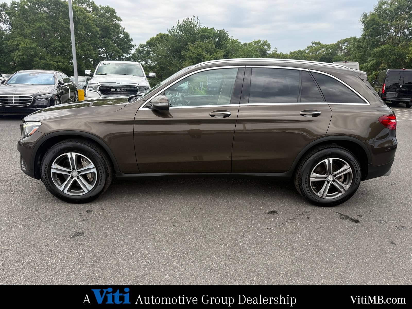 Used 2017 Mercedes-Benz GLC 300 4MATIC image 5