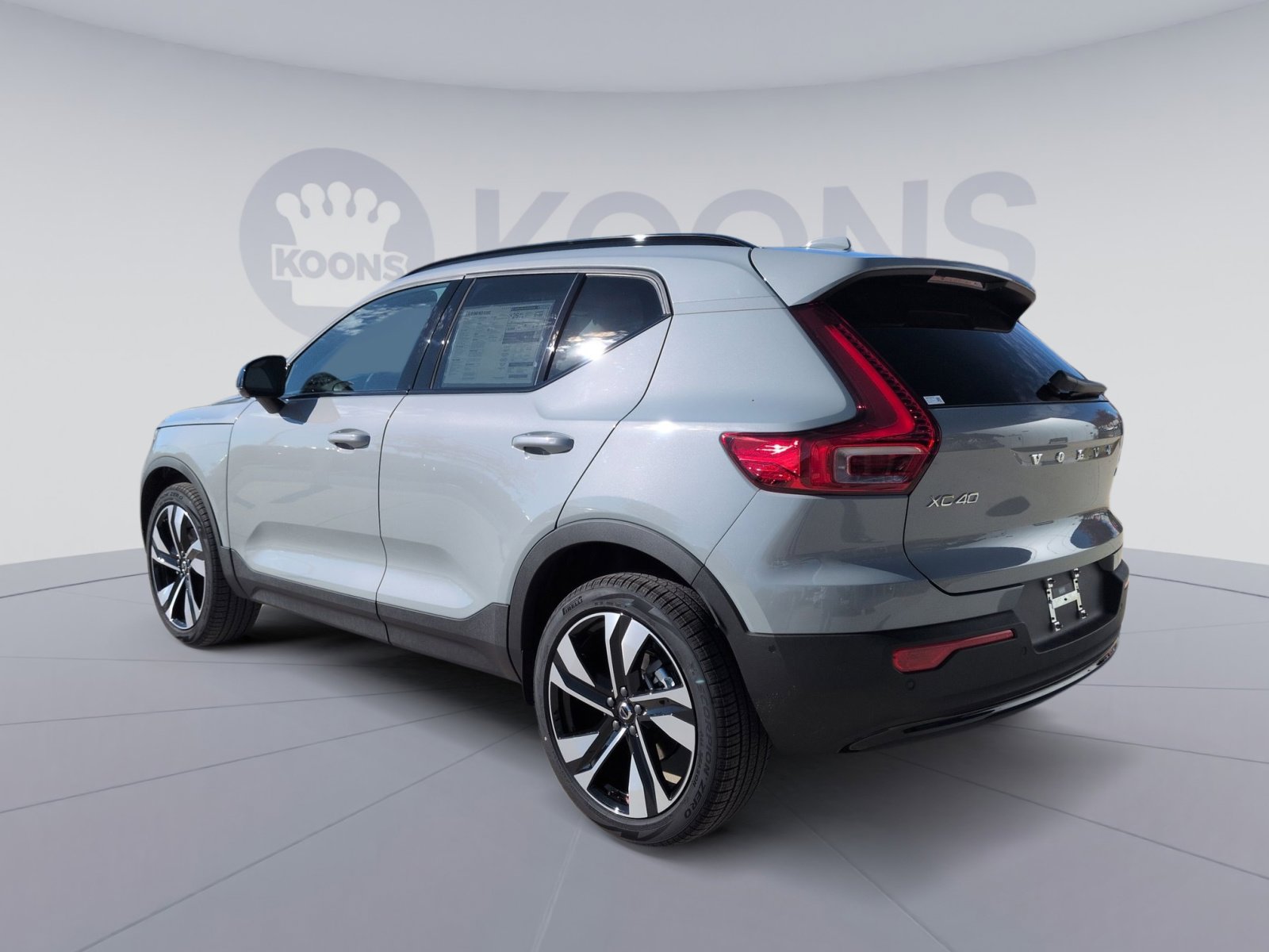 New 2026 Volvo XC40 B5 Ultra w/ Protection Package Premier image 4