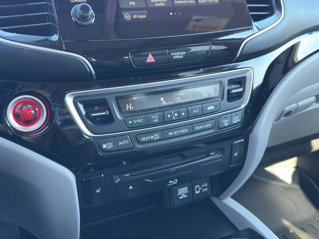 Used 2020 Honda Pilot Touring image 22