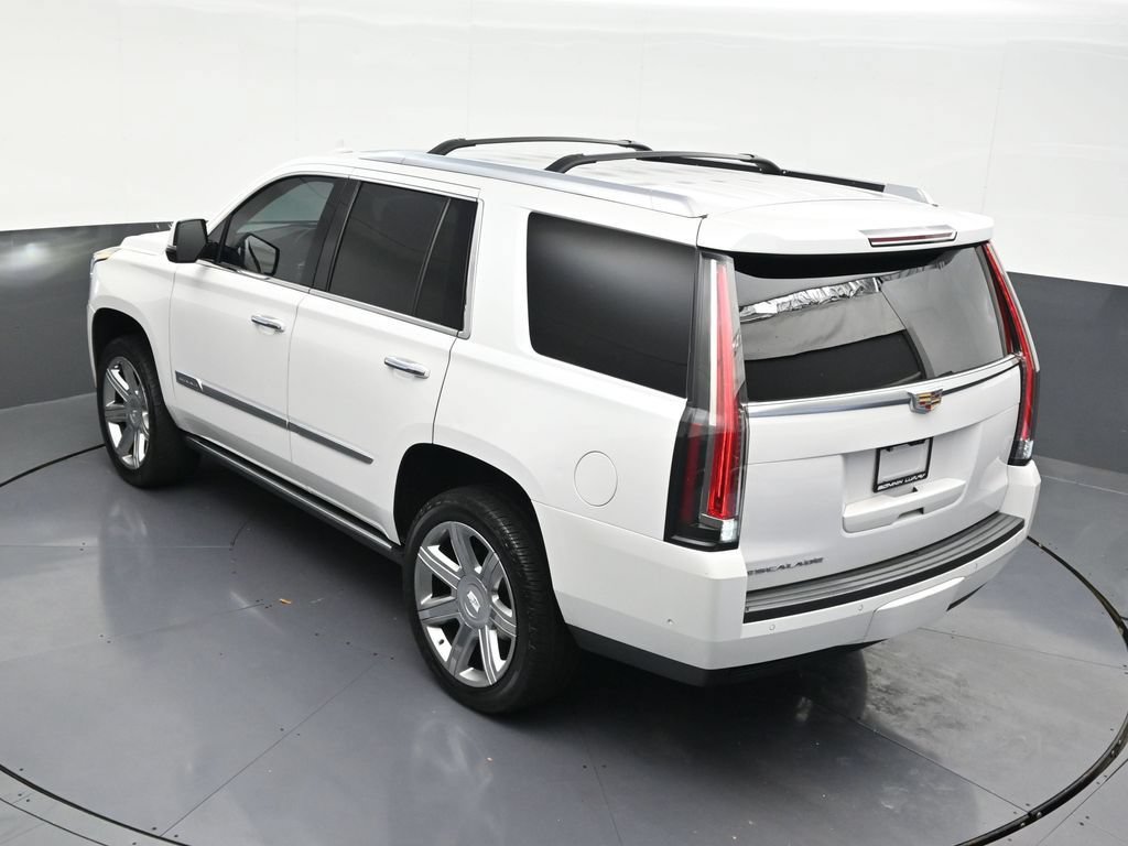 Used 2019 Cadillac Escalade Premium Luxury RWD image 18