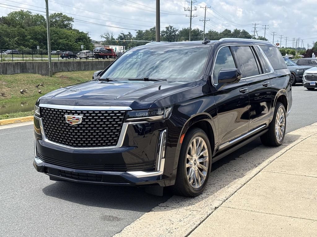 Used 2021 Cadillac Escalade ESV Premium Luxury w/ Driver Assist Tech Package AWD/4WD image 21