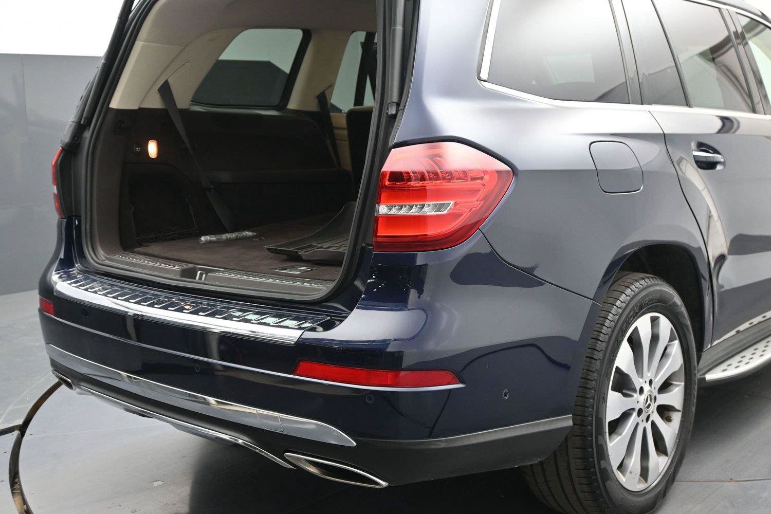 Used 2018 Mercedes-Benz GLS 450 4MATIC image 13