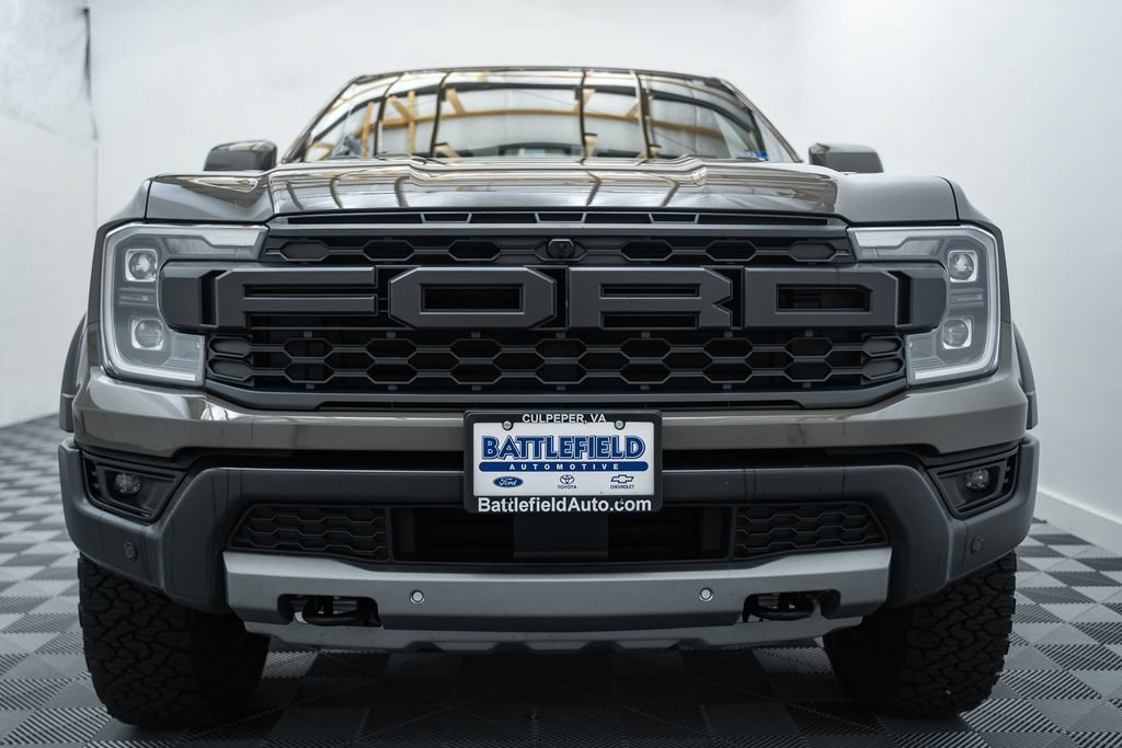 Used 2025 Ford Ranger Raptor AWD/4WD image 2