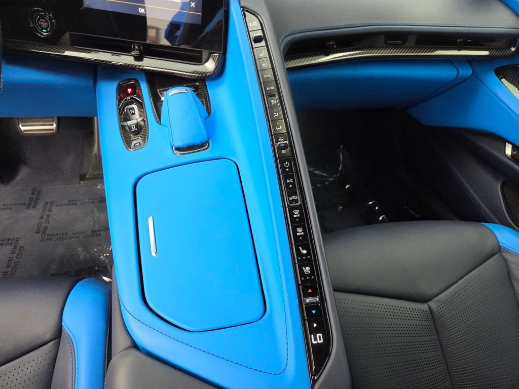 Used 2023 Chevrolet Corvette Stingray Premium Conv w/ Z51 Performance Package RWD image 31