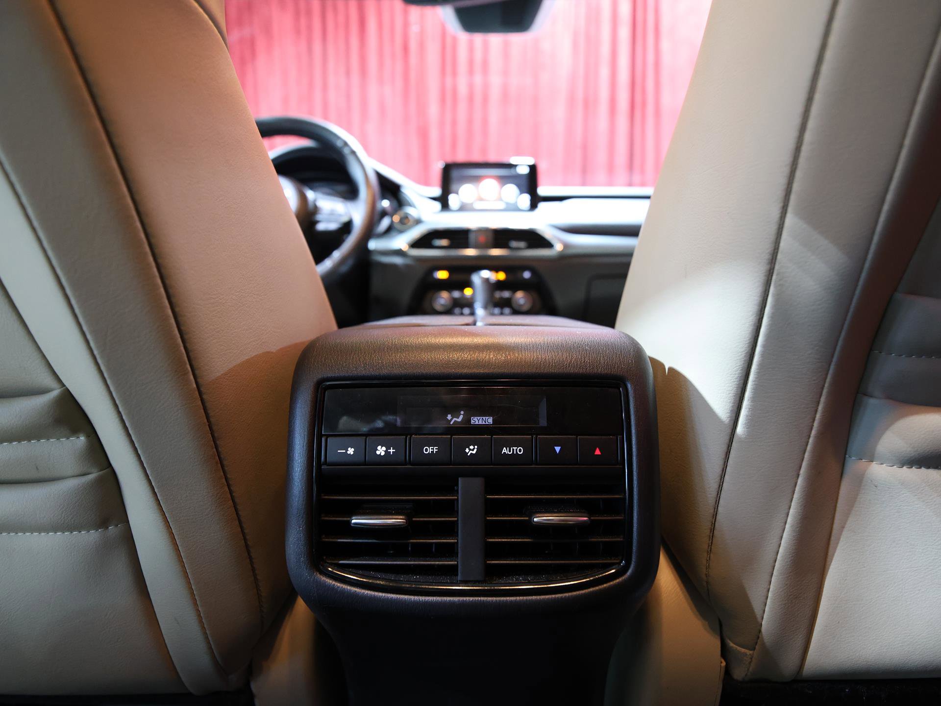 Used 2018 MAZDA CX-9 Touring w/ Touring Premium Package image 16