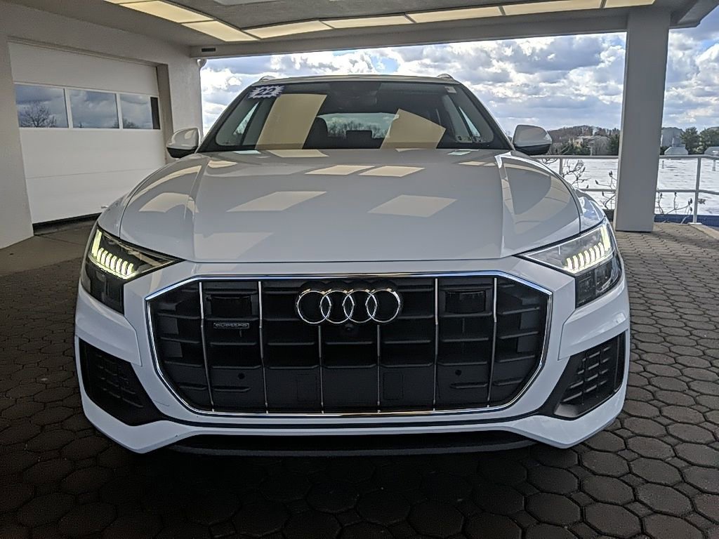 Used 2022 Audi Q8 Premium Plus w/ Premium Plus Package image 2