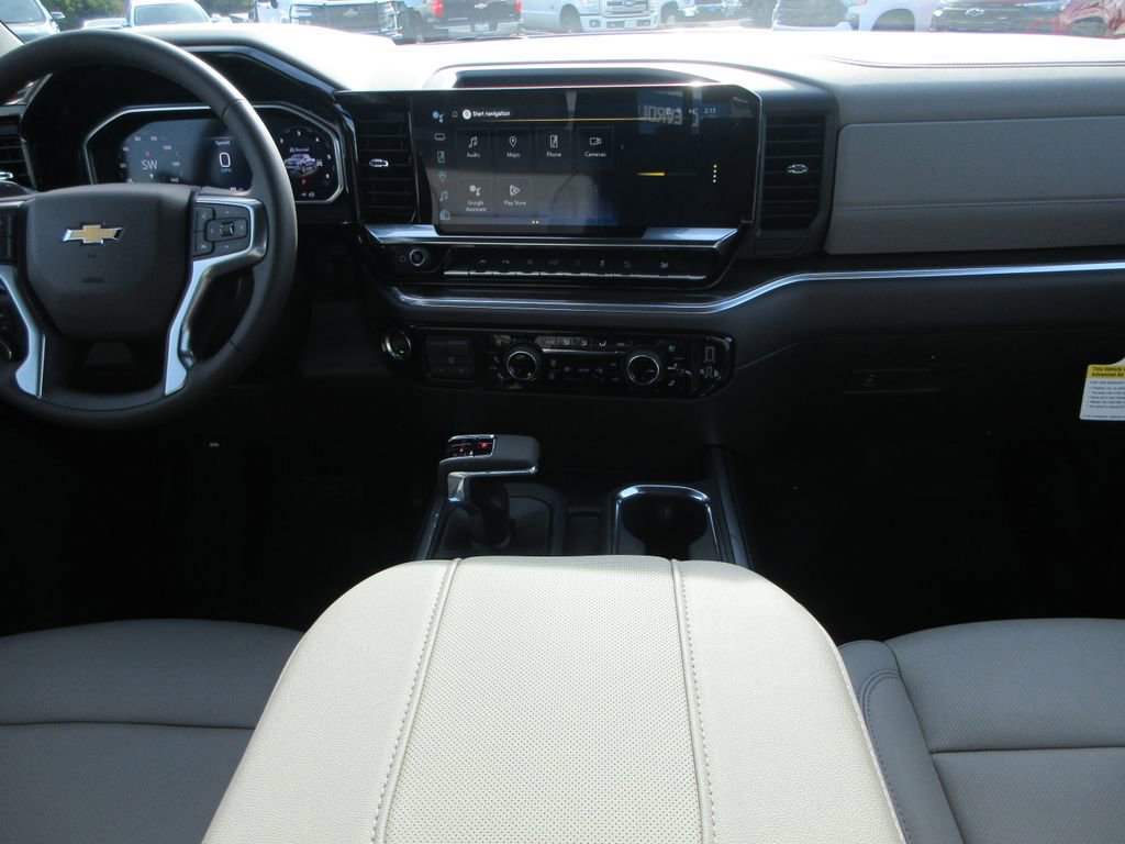 New 2026 Chevrolet Silverado 1500 LTZ w/ LTZ Premium Package image 18