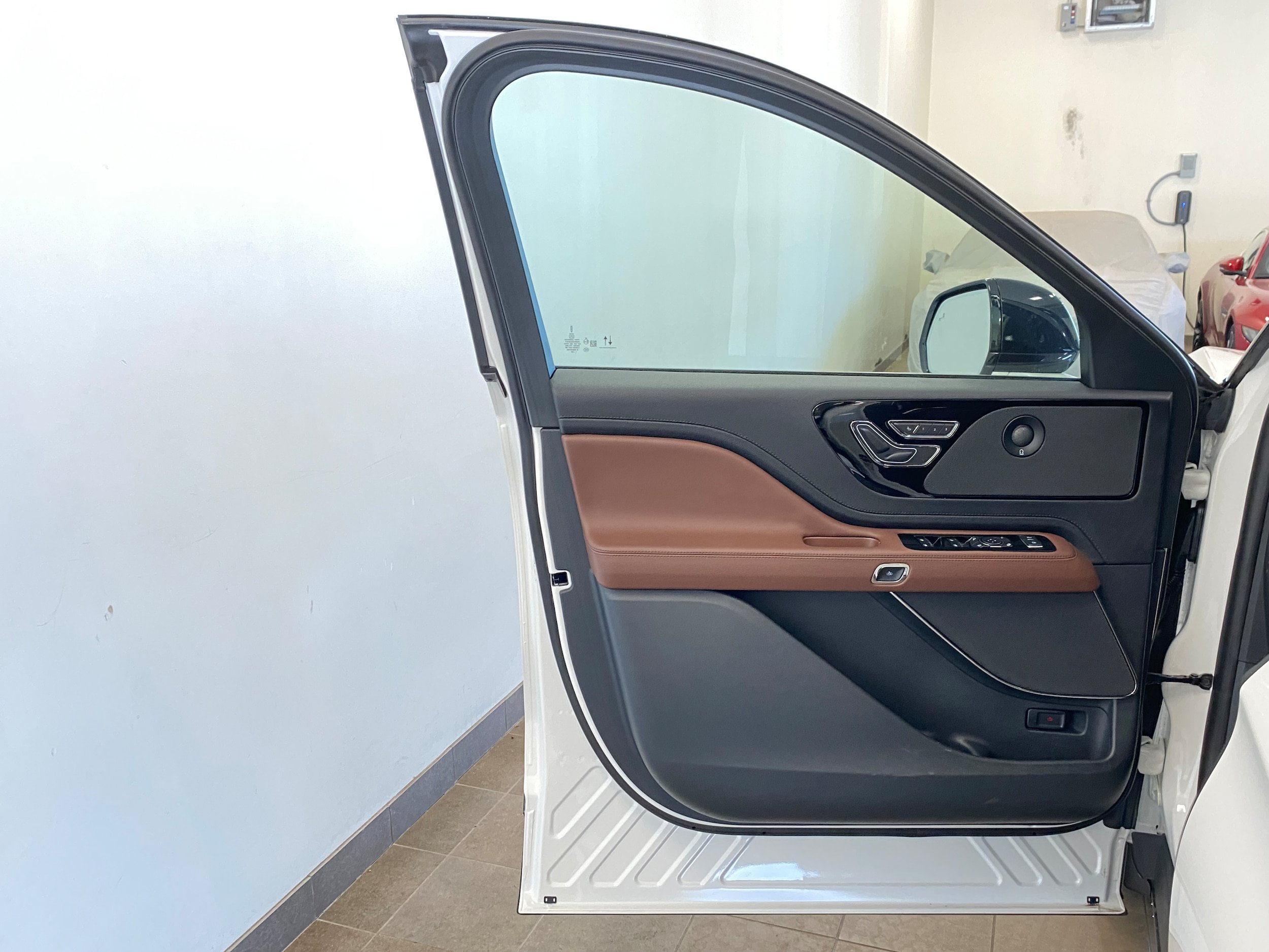 New 2026 Lincoln Aviator Reserve AWD/4WD image 16
