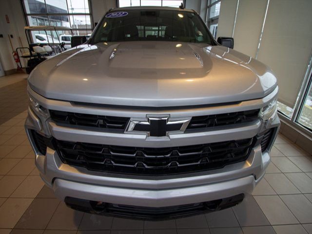 Used 2022 Chevrolet Silverado 1500 RST w/ Convenience Package II image 3