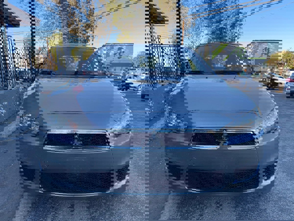 Used 2015 Mitsubishi Lancer ES image 2