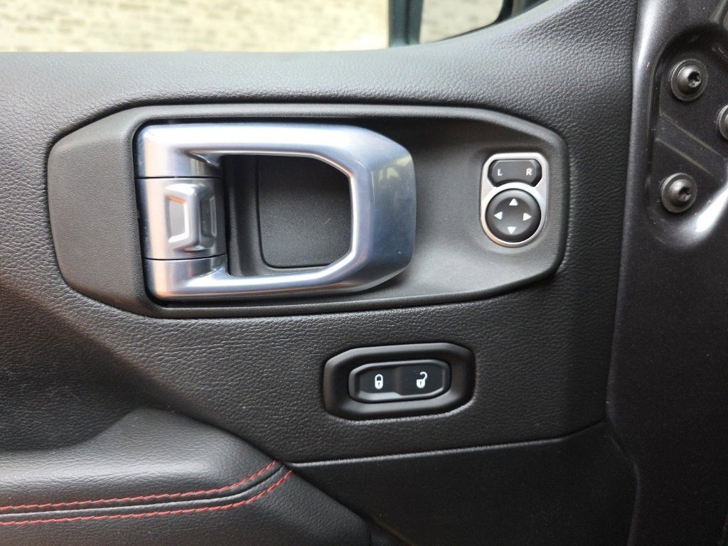 Used 2021 Jeep Gladiator Rubicon image 32