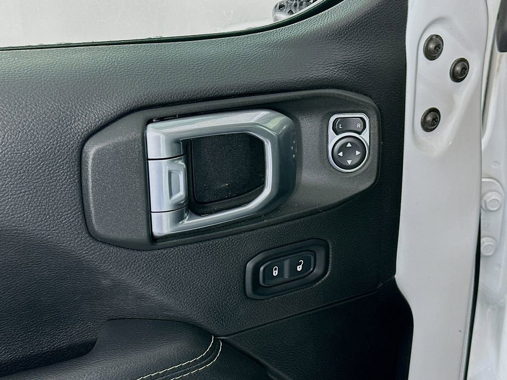 Certified 2022 Jeep Wrangler Unlimited Sahara w/ Cold Weather Group image 28