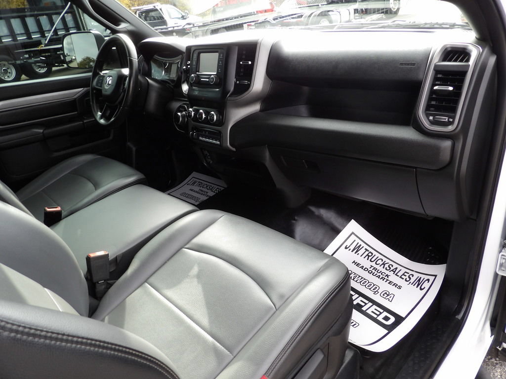 Used 2022 RAM 2500 Tradesman RWD image 30
