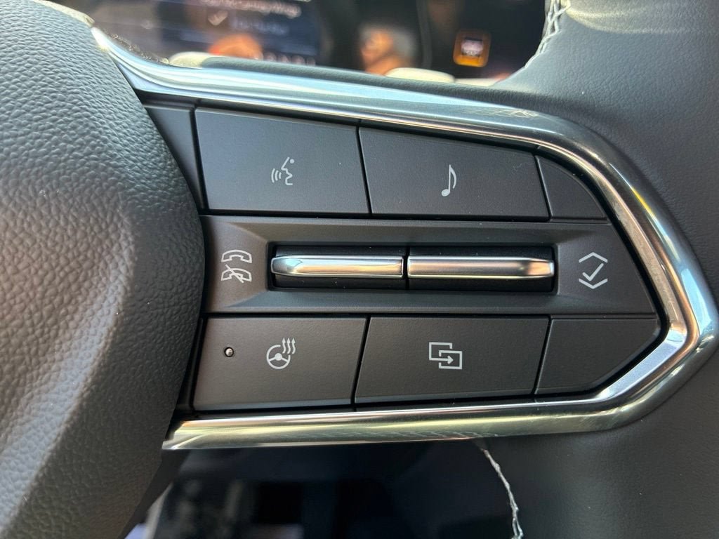 New 2026 Chevrolet Traverse LT w/ Midnight/Sport Edition AWD/4WD image 18