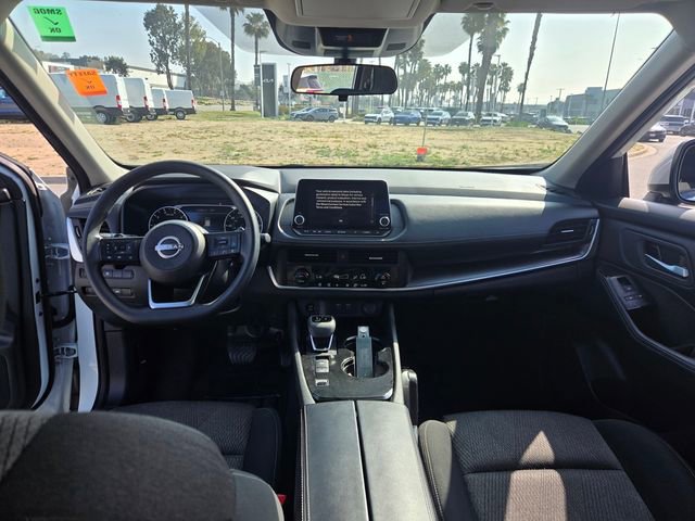 Used 2024 Nissan Rogue SV image 14