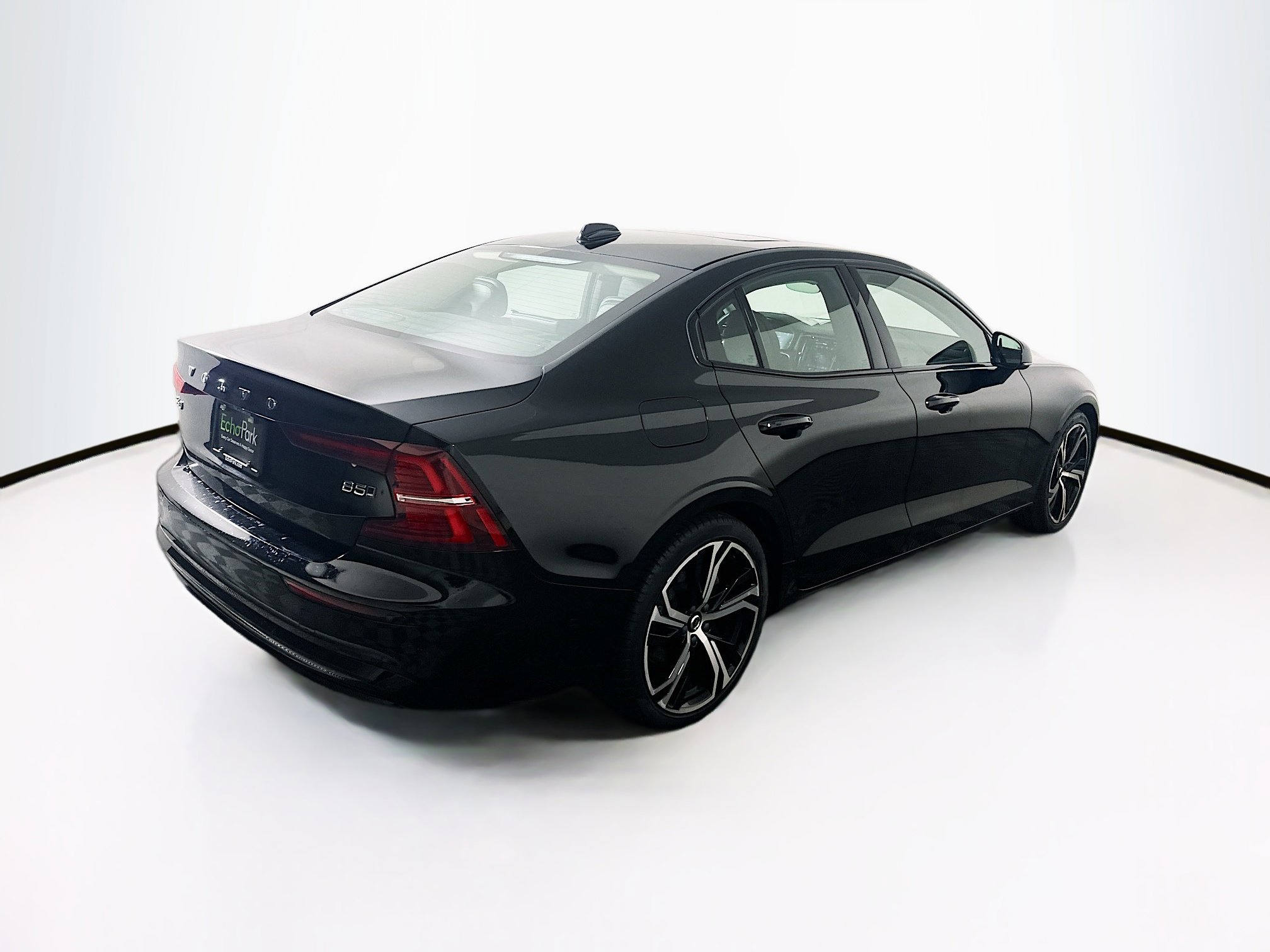 Used 2024 Volvo S60 B5 Plus image 9