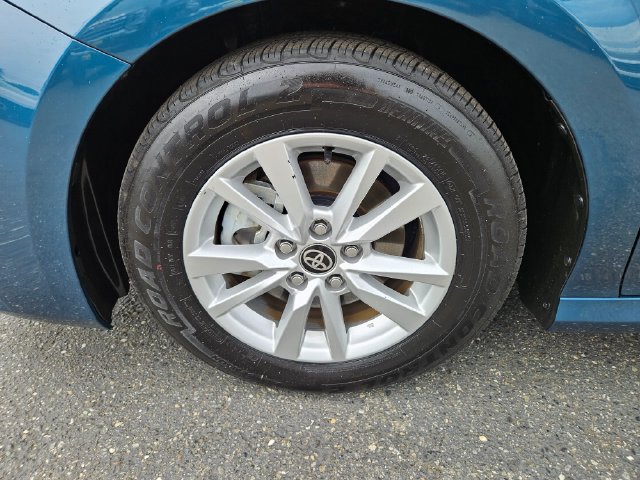 Used 2025 Toyota Camry LE FWD image 10