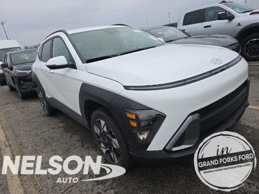 Used 2025 Hyundai Kona SEL image 1
