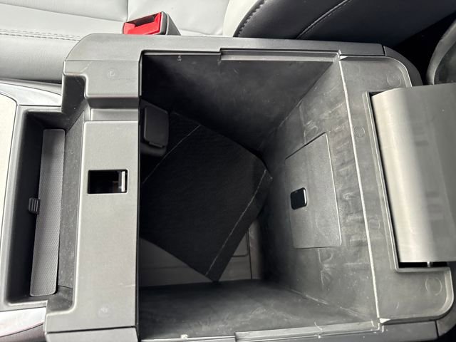 Used 2021 Ford Explorer XLT w/ Equipment Group 202A image 26