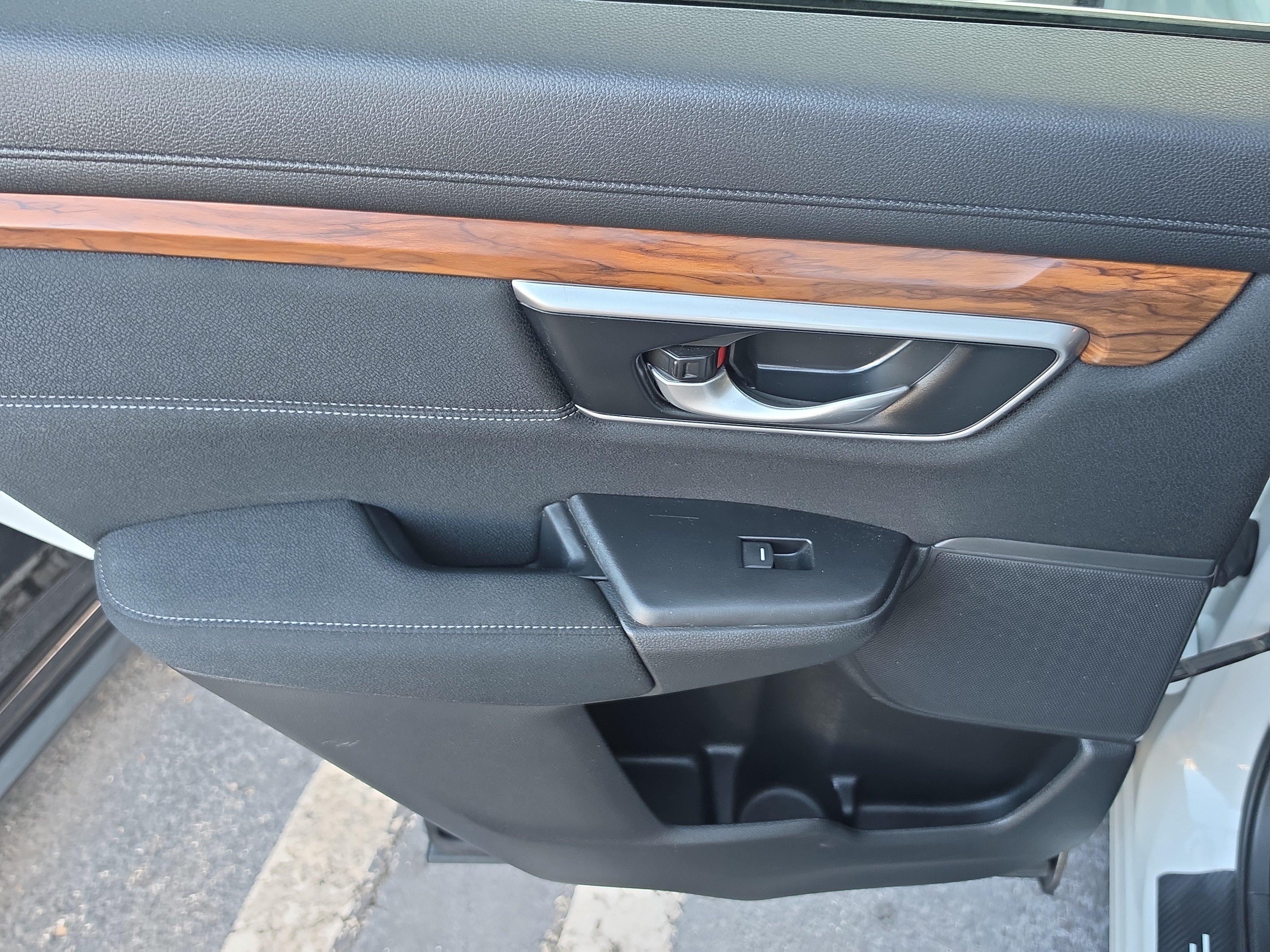 Used 2020 Honda CR-V EX image 8