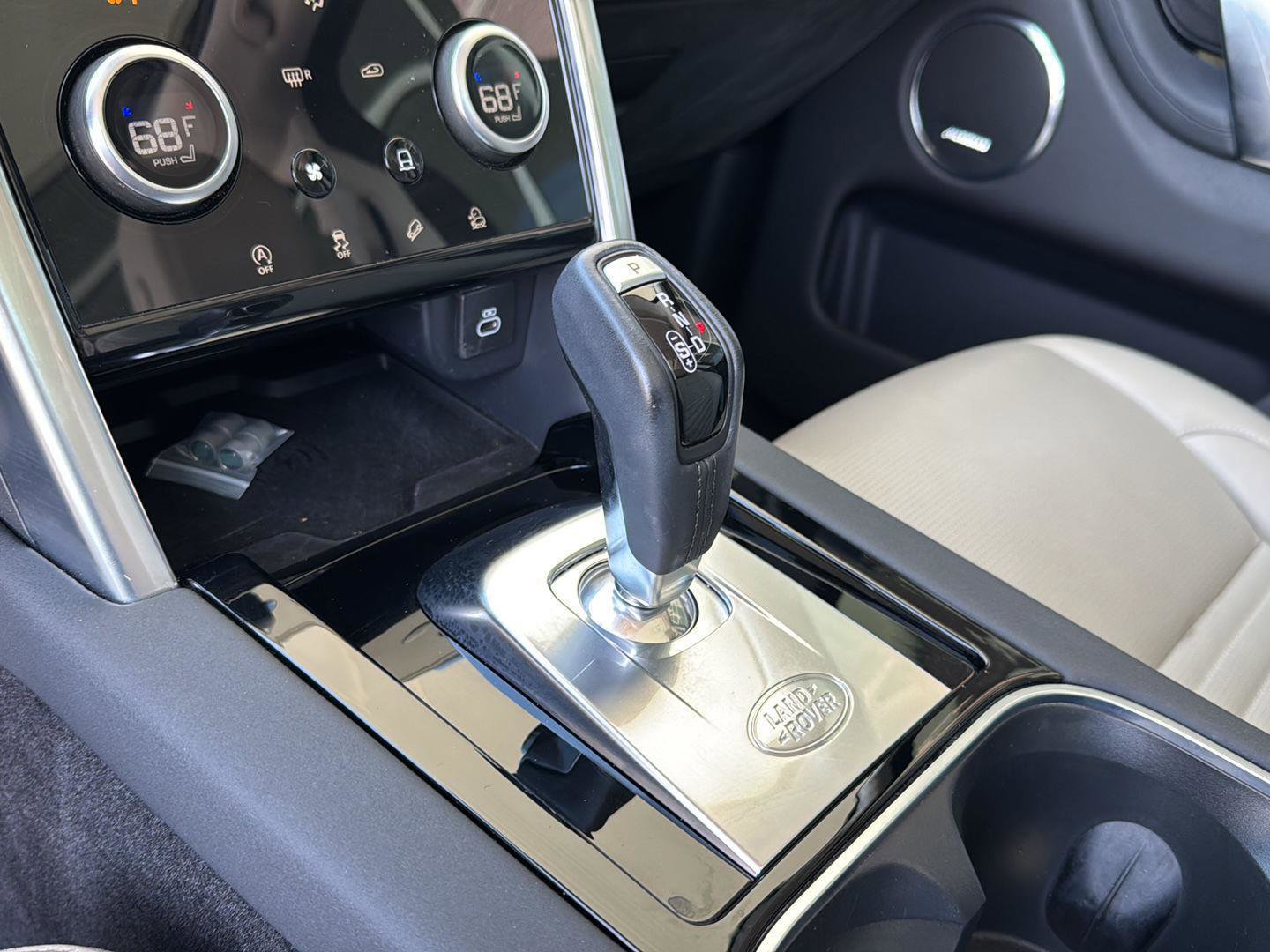 Used 2022 Land Rover Discovery Sport S image 23