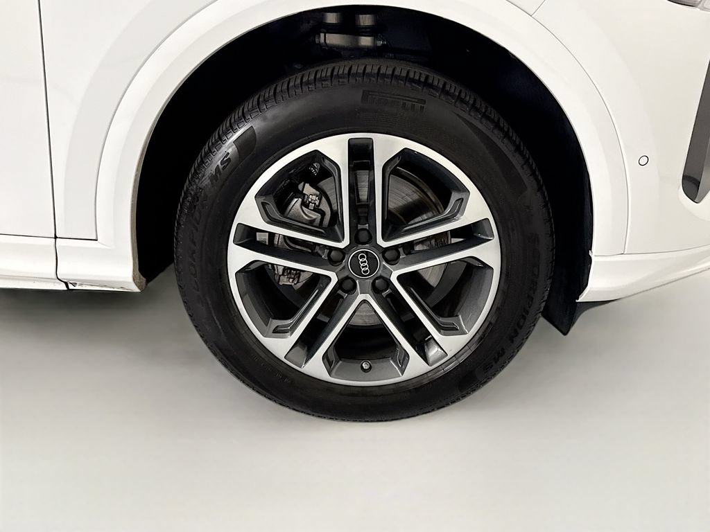 Used 2025 Audi Q5 Premium w/ Convenience Package AWD/4WD image 33