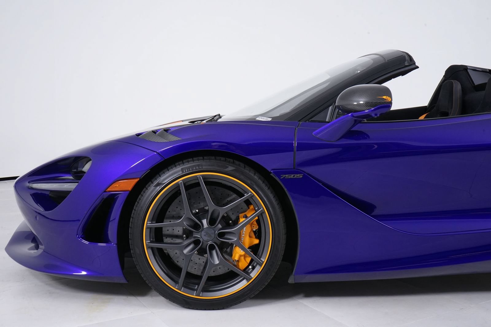 Used 2025 McLaren 750S Spider RWD image 12