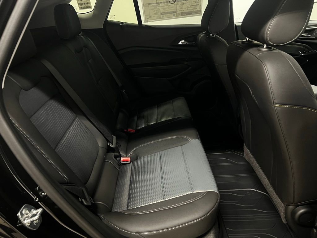 New 2026 Chevrolet Trax LT image 28