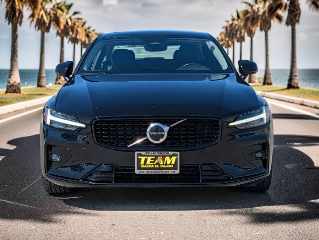 Used 2024 Volvo S60 B5 Core FWD image 3