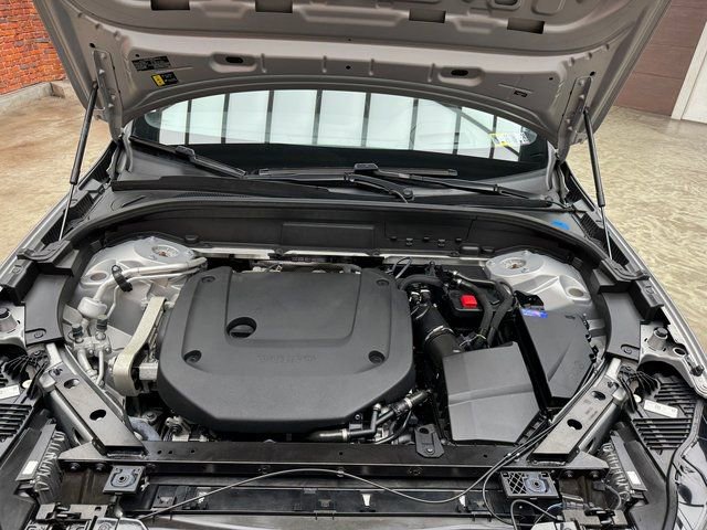 Used 2022 Volvo XC60 B6 R-Design image 27