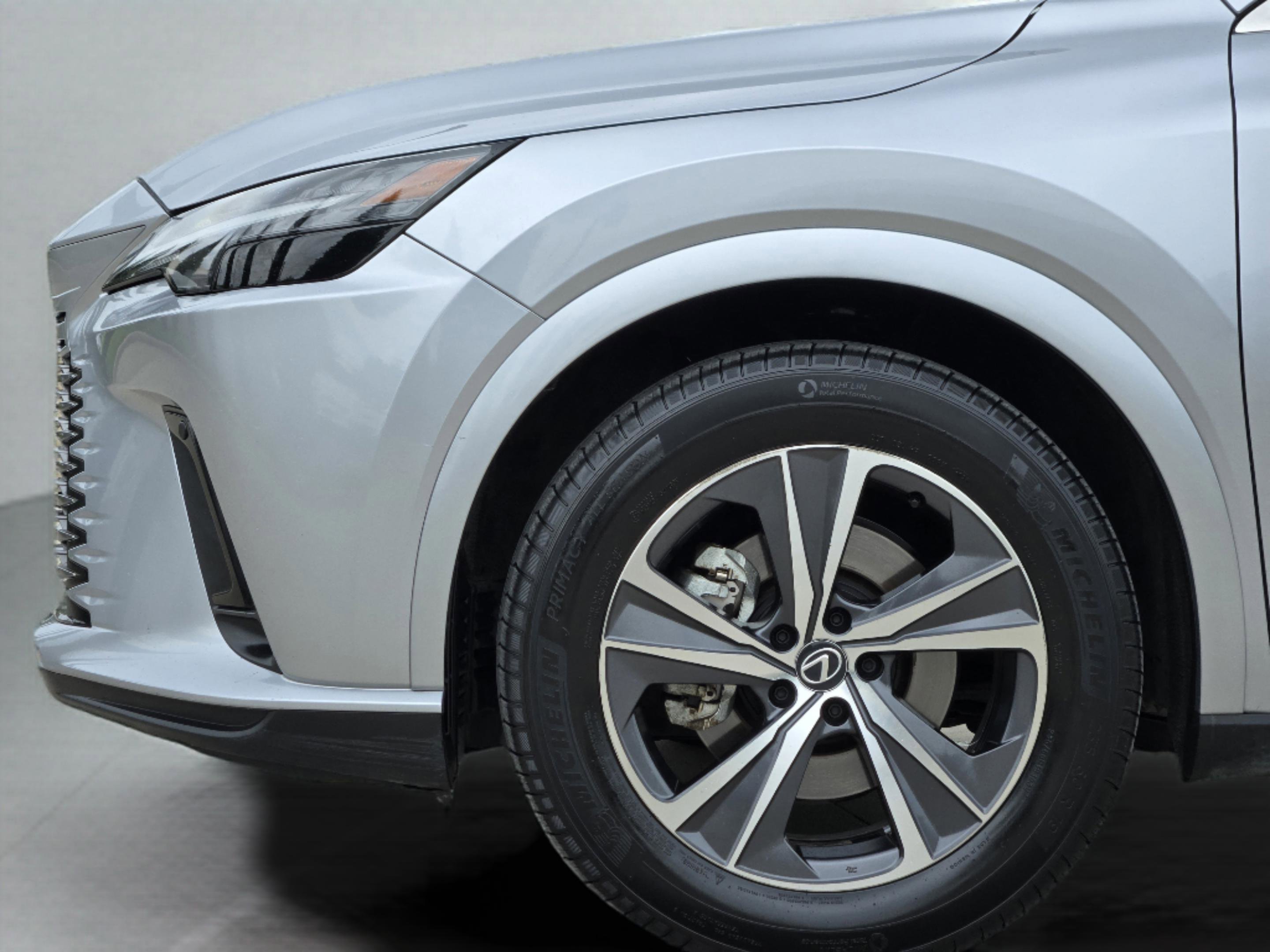 Used 2023 Lexus RX 350 Premium w/ Cold Area Package image 13