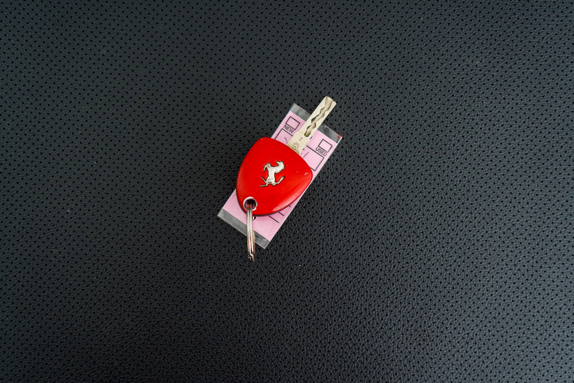 Used 2015 Ferrari California T image 21