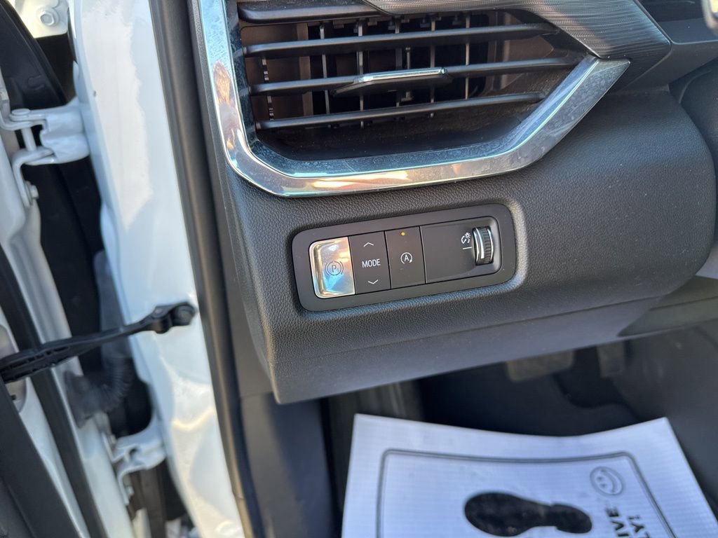 Used 2025 GMC Acadia Elevation image 22