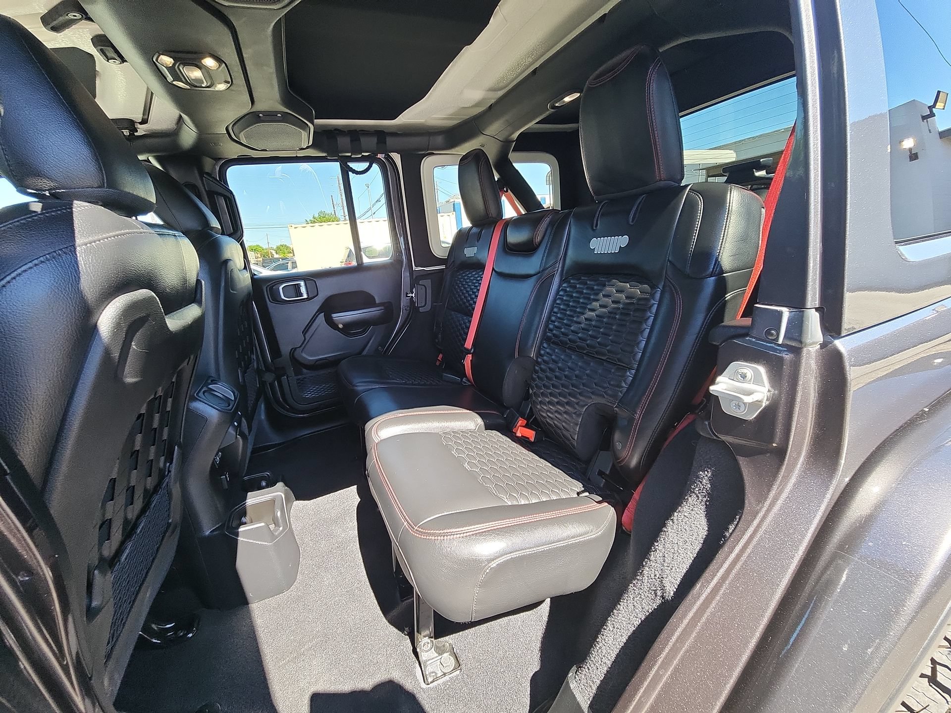 Certified 2020 Jeep Wrangler Unlimited Rubicon w/ Quick Order Package 28Y Recon AWD/4WD image 16