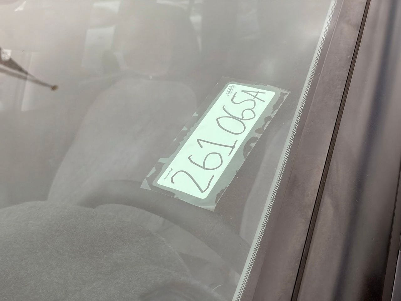 Used 2021 Toyota Highlander XLE AWD/4WD image 33