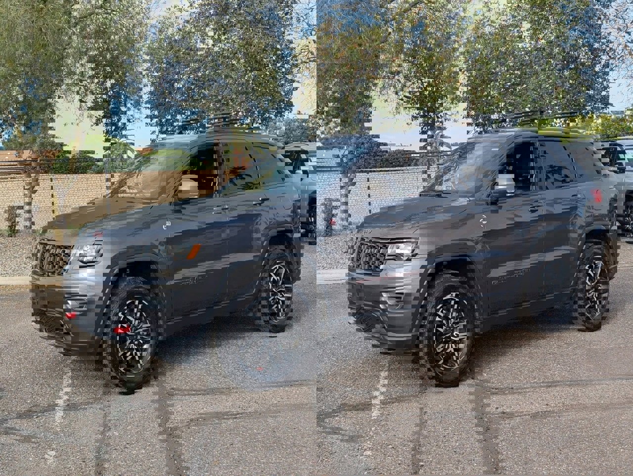 Used 2021 Jeep Grand Cherokee Trailhawk image 1