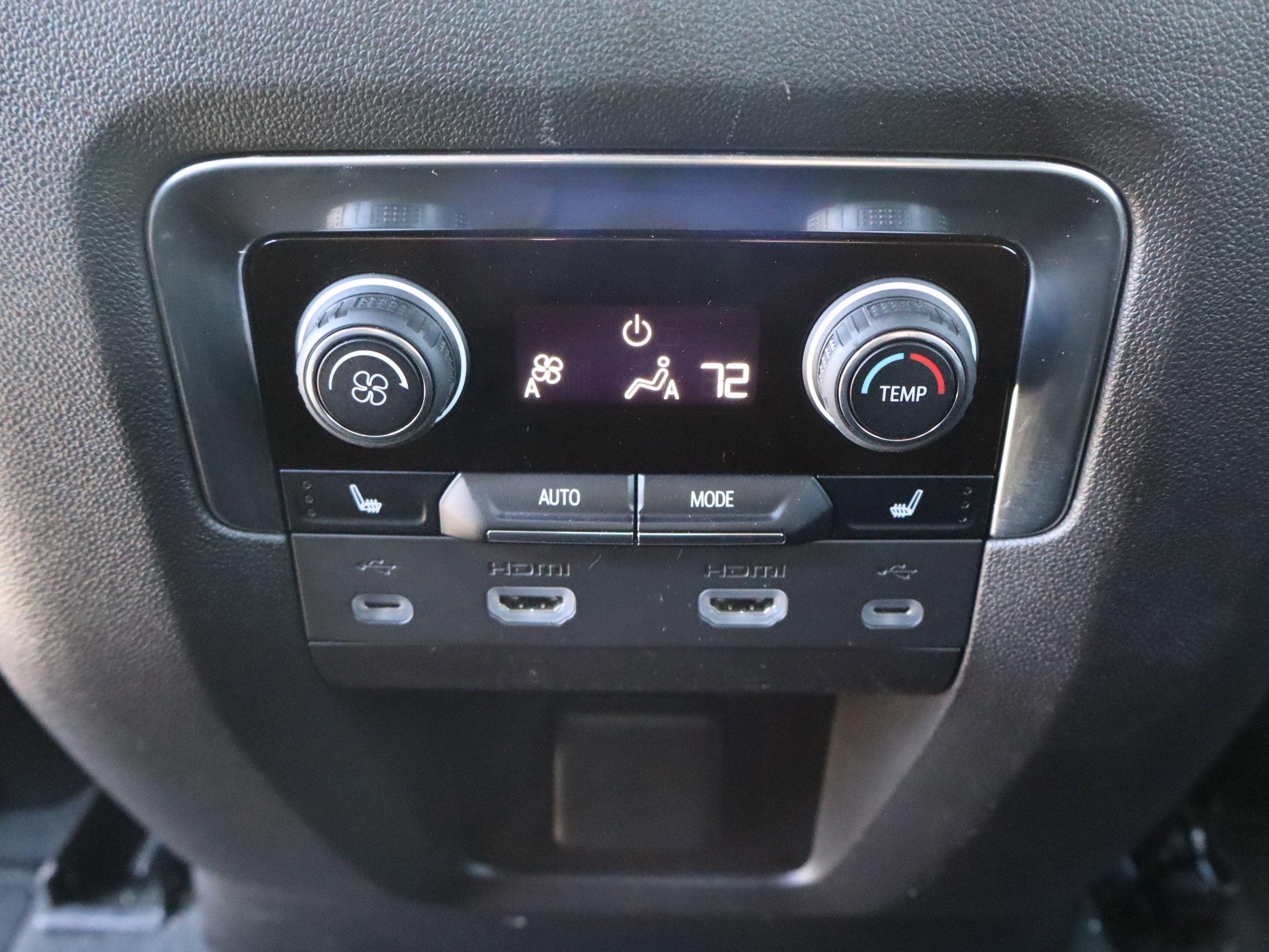 Used 2021 Chevrolet Tahoe Z71 w/ Z71 Off-Road Package image 34