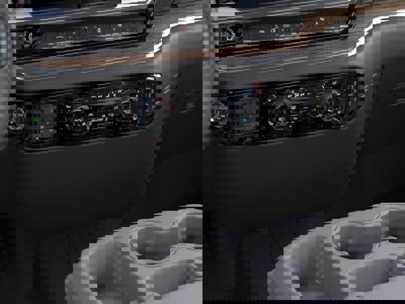 New 2026 Chevrolet Silverado 1500 LT w/ Leather Package image 23