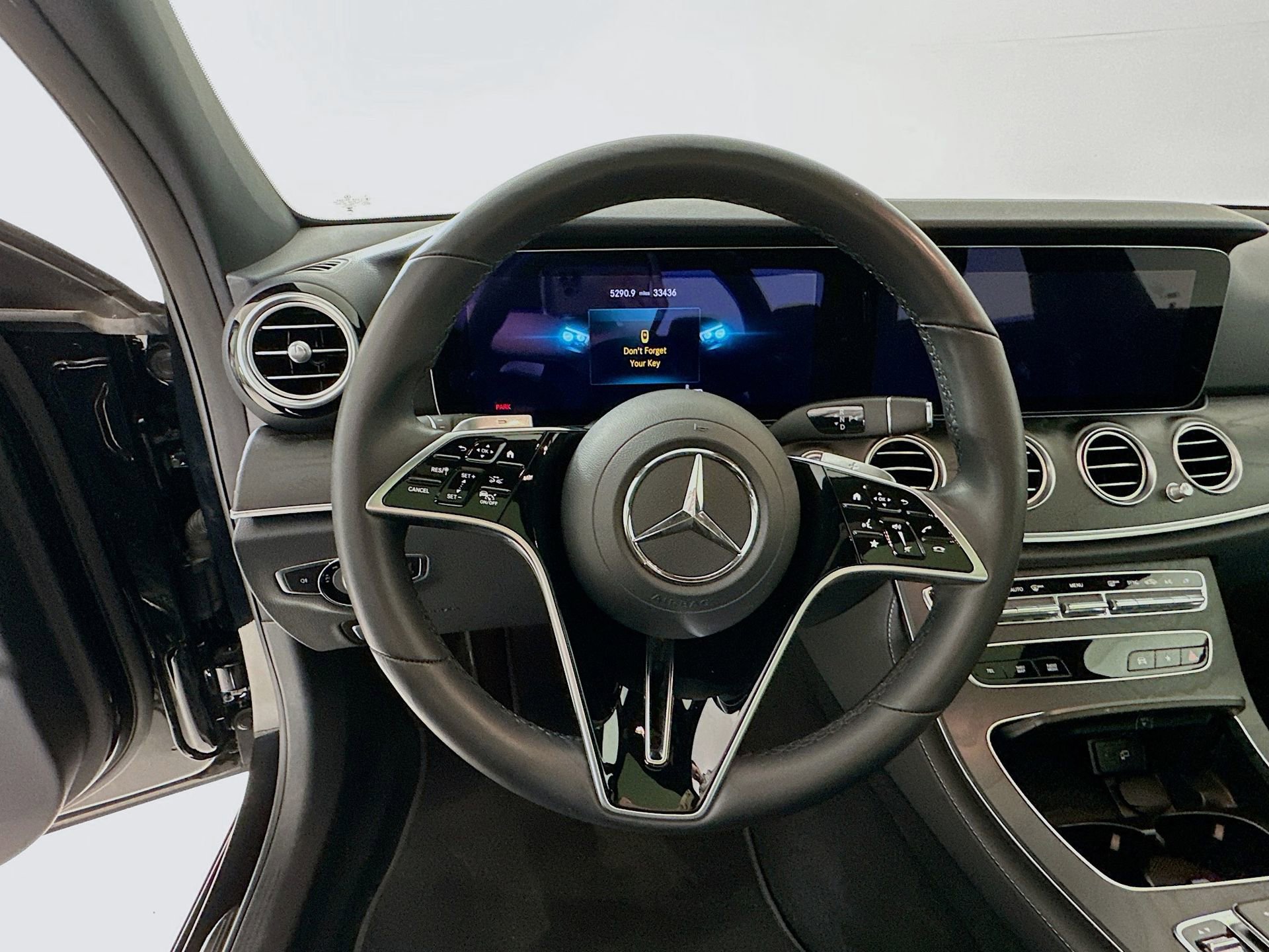 Certified 2023 Mercedes-Benz E 450 4MATIC Sedan image 12