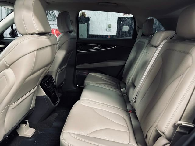 Used 2022 Lincoln Nautilus Reserve image 22