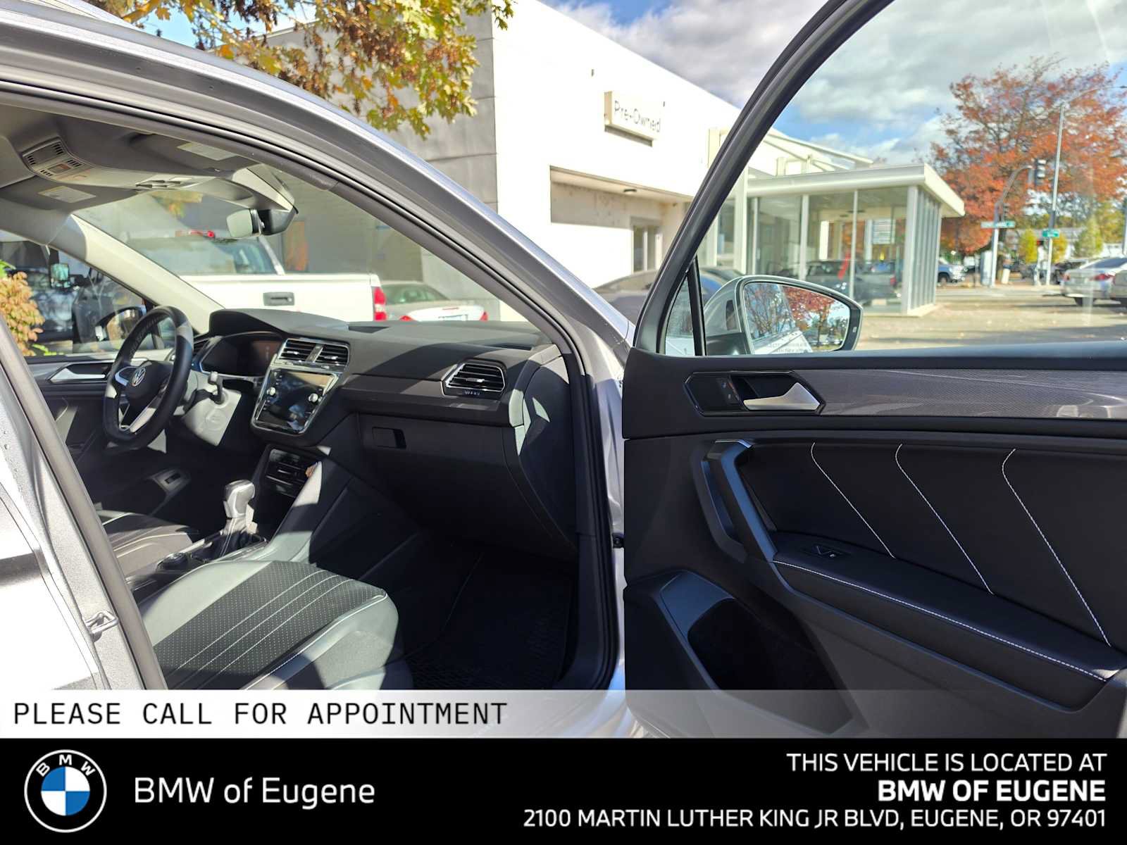 Used 2022 Volkswagen Tiguan SE AWD/4WD image 10